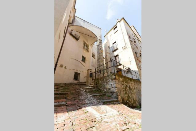 Lovingenoa - Antico Convento Apartment Exterior photo